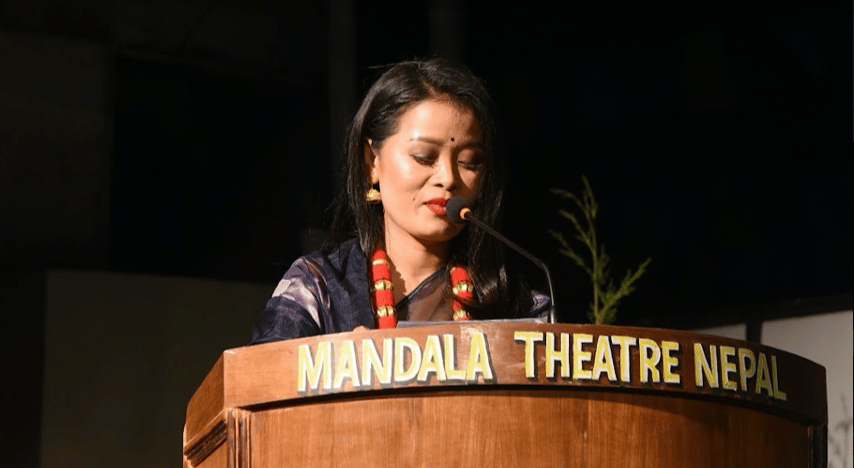 cover image of à¤®à¤¹à¥‹à¤¤à¥à¤¸à¤µ à¤¨à¤¿à¤°à¥à¤¦à¥‡à¤¶à¤•à¤•à¥‹ à¤¤à¤°à¥à¤«à¤¬à¤¾à¤Ÿ à¤¸à¤®à¤¾à¤ªà¤¨ à¤®à¤¨à¥à¤¤à¤µà¥à¤¯